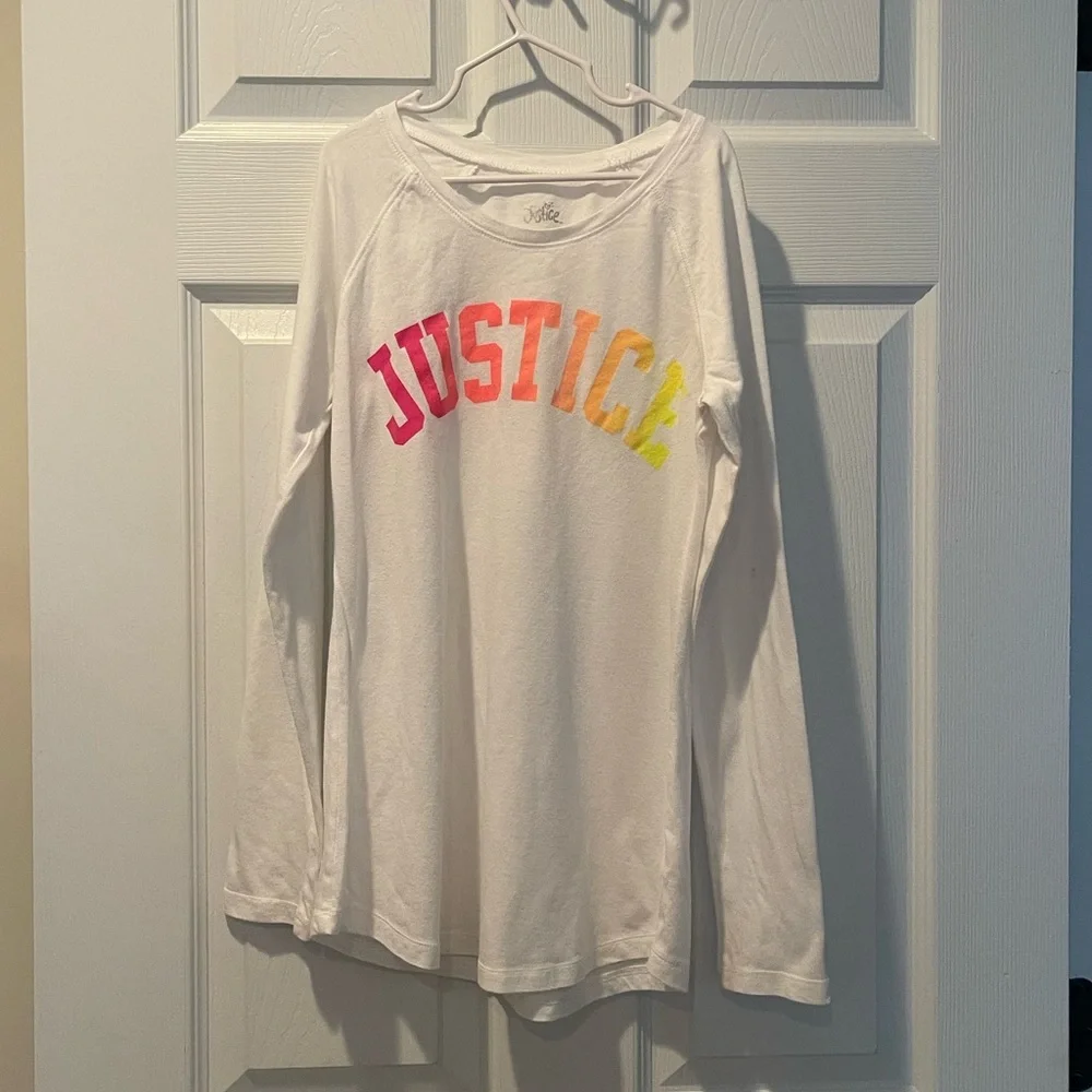 Justice tee
